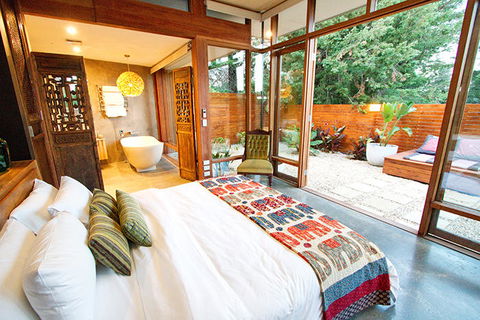 Sticky Rice Villas - Gold Coast 12
