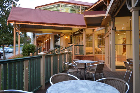 Loxton Community Hotel Motel - Tourism Gold Coast 1