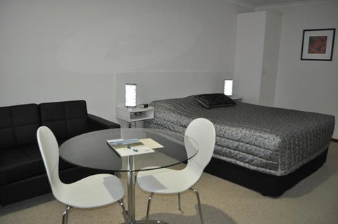 Keith Motor Inn - Gold Coast 11