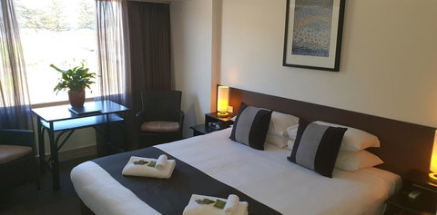 Nightcap At Hotel Victor - Gold Coast 2