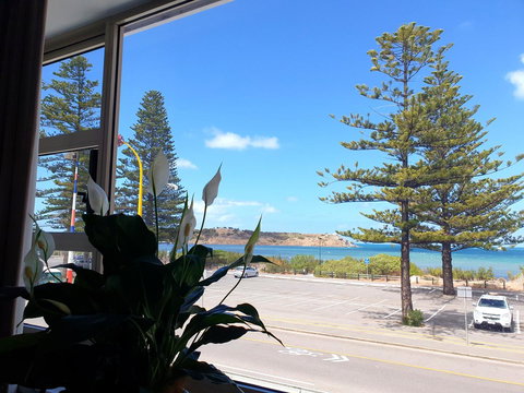 Nightcap At Hotel Victor - Gold Coast 9