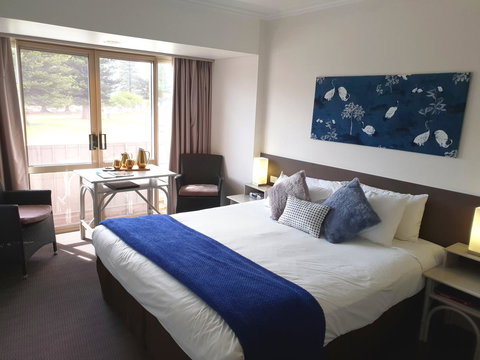 Nightcap At Hotel Victor - Gold Coast 13