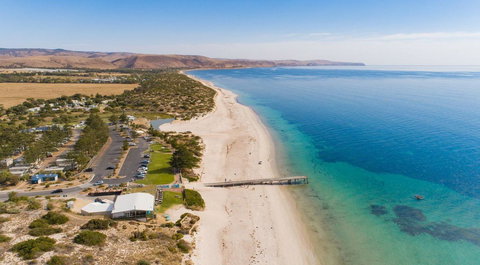 The Log Cabin - 47 Jetty Road - Tourism Gold Coast 2