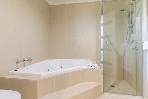 Mick O\'Sheas - Gold Coast 22