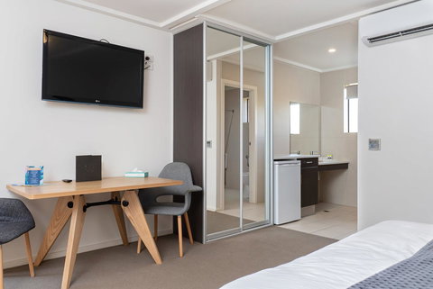 Mick O\'Sheas - Gold Coast 1