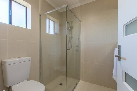 Mick O\'Sheas - Gold Coast 24