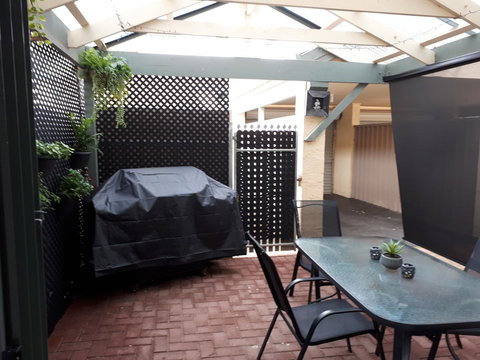 Townhouse On The Marina - Gold Coast 5