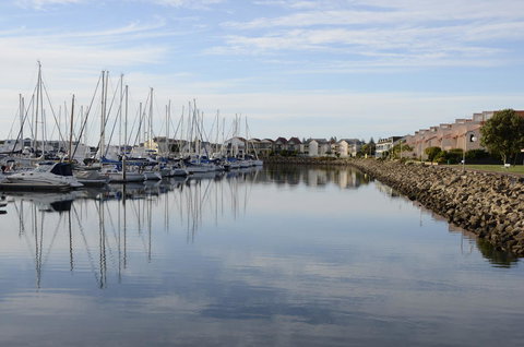 Townhouse On The Marina - Gold Coast 7