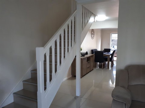 Townhouse On The Marina - Gold Coast 3