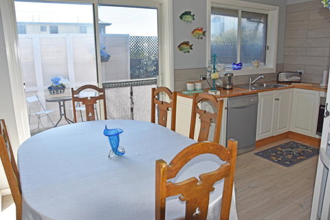 Beach Life Retreat - Tourism Gold Coast 11