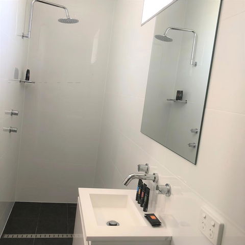 The Avenue Inn - Tourism Gold Coast 18