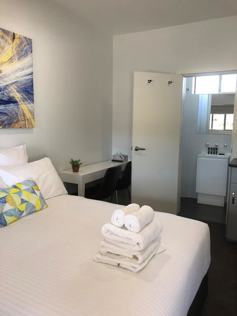 The Avenue Inn - Tourism Gold Coast 25