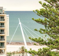 Beachside luxury  comfort ocean views in Glenelg - Gold Coast