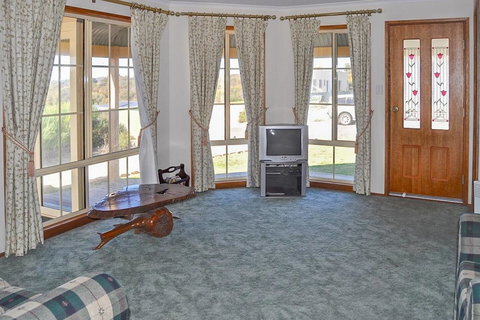 Baywatch - Tourism Gold Coast 2