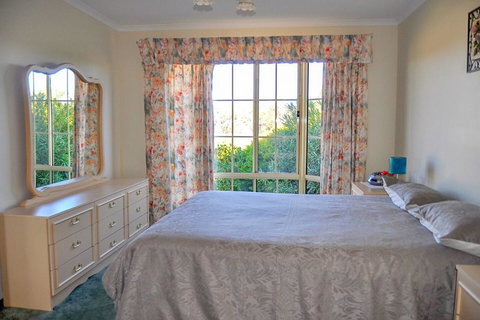 Baywatch - Tourism Gold Coast 3