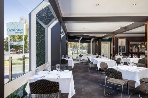 The Commodore - Tourism Gold Coast 2