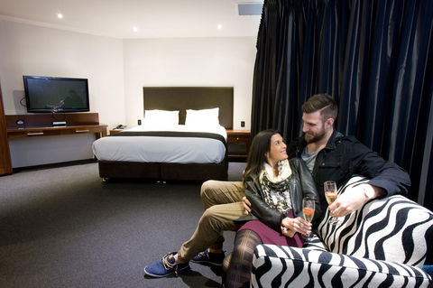 The Commodore - Tourism Gold Coast 37