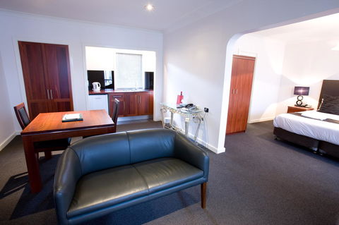 The Commodore - Tourism Gold Coast 32