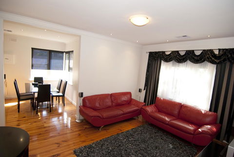 The Commodore - Tourism Gold Coast 15