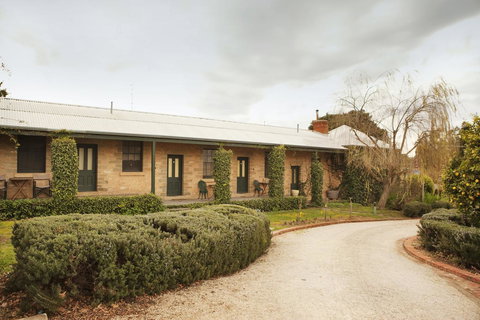 The Rising Sun Hotel - Tourism Gold Coast 6