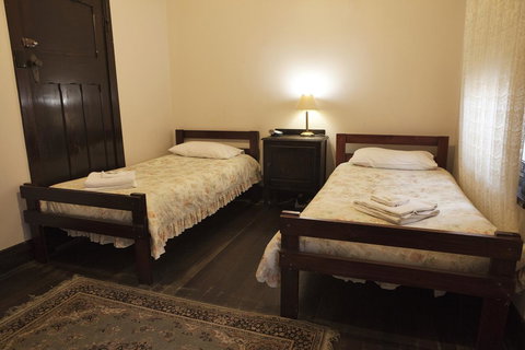 The Rising Sun Hotel - Tourism Gold Coast 8