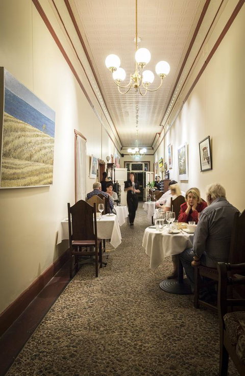 The Rising Sun Hotel - Tourism Gold Coast 16