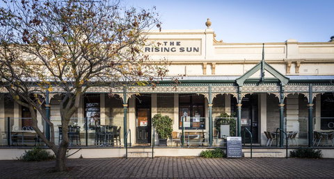 The Rising Sun Hotel - Tourism Gold Coast 2