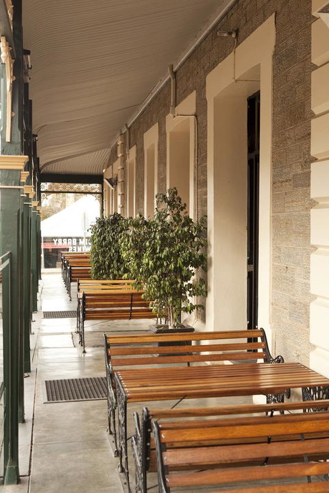 The Rising Sun Hotel - Tourism Gold Coast 1