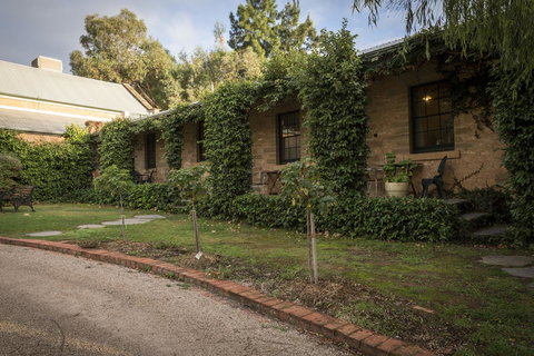 The Rising Sun Hotel - Tourism Gold Coast 17