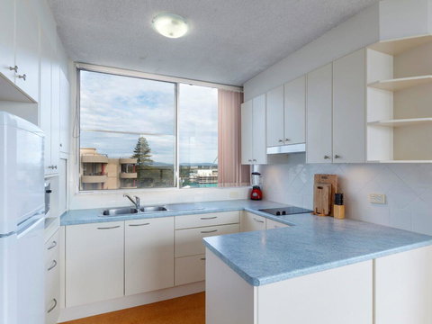 Ebbtide 25 - Tourism Gold Coast 8