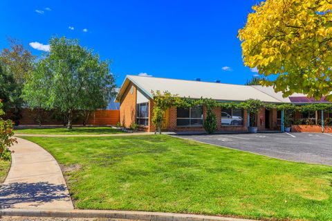 Country Roads Motor Inn Naracoorte - Tourism Gold Coast 13