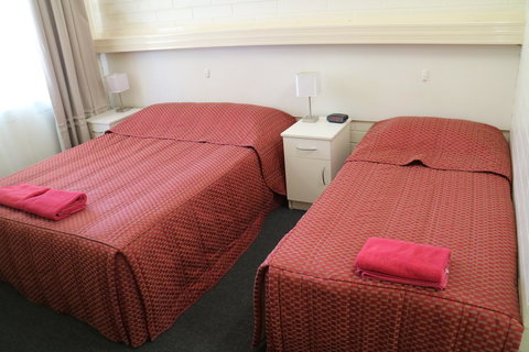 Renmark Motor Inn - Gold Coast 16