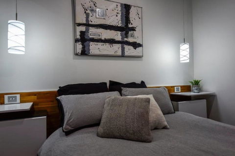 BENGALEE EXECUTIVE TOWNHOUSE- MODERN & STYLISH - Tourism Gold Coast 2