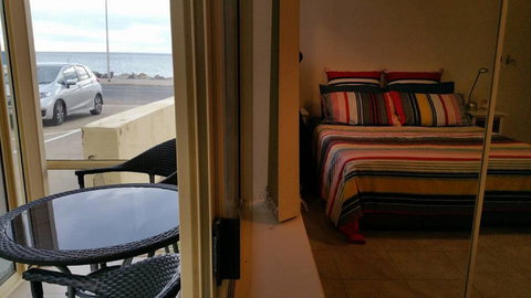 Acaill Accommodation Esplanade Living Self Check-In Self Check-Out - Tourism Gold Coast 22