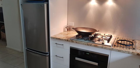 Acaill Accommodation Esplanade Living Self Check-In Self Check-Out - Tourism Gold Coast 30