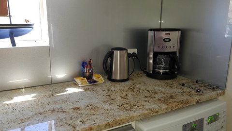 Acaill Accommodation Esplanade Living Self Check-In Self Check-Out - Tourism Gold Coast 31