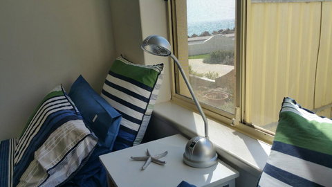 Acaill Accommodation Esplanade Living Self Check-In Self Check-Out - Tourism Gold Coast 20