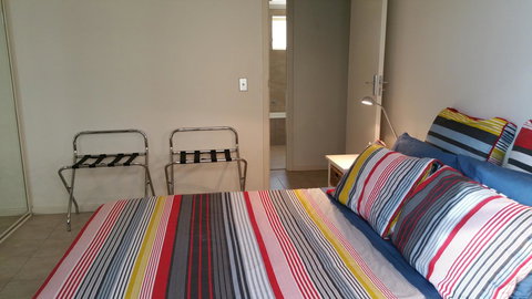 Acaill Accommodation Esplanade Living Self Check-In Self Check-Out - Tourism Gold Coast 24