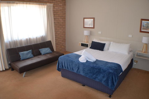 Deer Park Motor Inn Armidale - Tourism Gold Coast 8