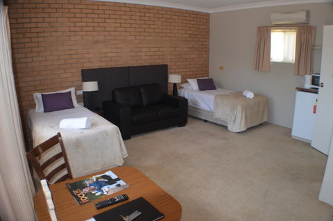 Deer Park Motor Inn Armidale - Tourism Gold Coast 11