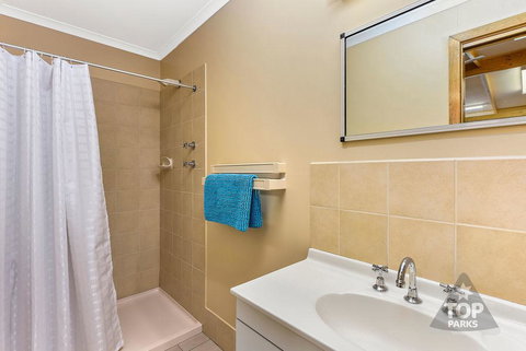 Millicent Hillview Caravan Park - Tourism Gold Coast 17