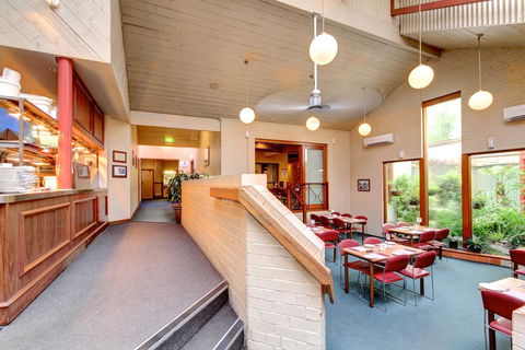 Victoria Hotel Strathalbyn - Tourism Gold Coast 2