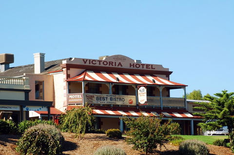 Victoria Hotel Strathalbyn - Tourism Gold Coast 9