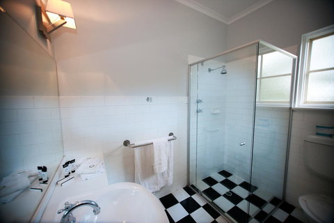 St Francis Winery - Tourism Gold Coast 3