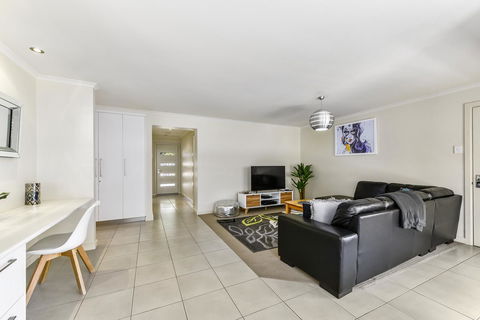 City Fringe Apartment B, Mount Gambier - Tourism Gold Coast 8