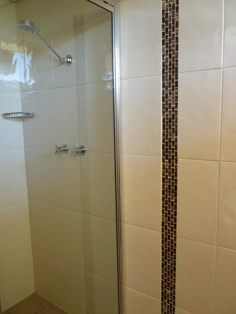 Coonawarra Motor Lodge - Tourism Gold Coast 11