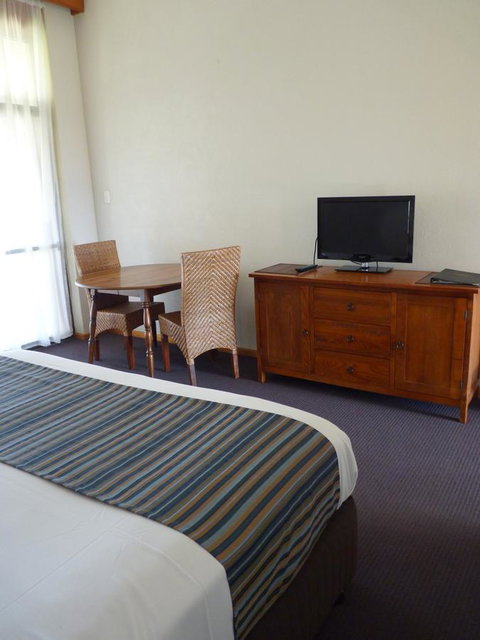 Coonawarra Motor Lodge - Tourism Gold Coast 6