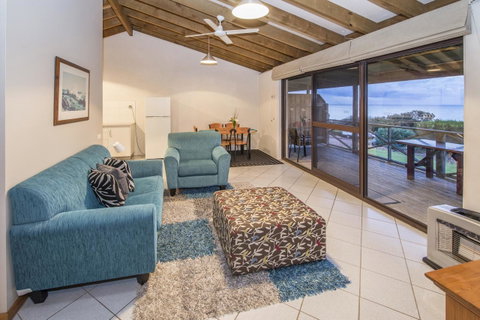 Chandlers Smiths Beach Villas - Tourism Gold Coast 3