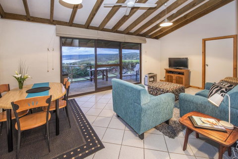 Chandlers Smiths Beach Villas - Tourism Gold Coast 1
