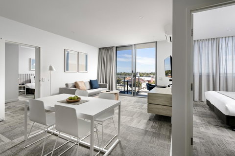 Quest Midland - Gold Coast 9